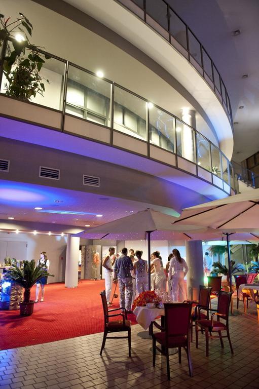 Hotel Aspel كراكوفيا المظهر الخارجي الصورة
