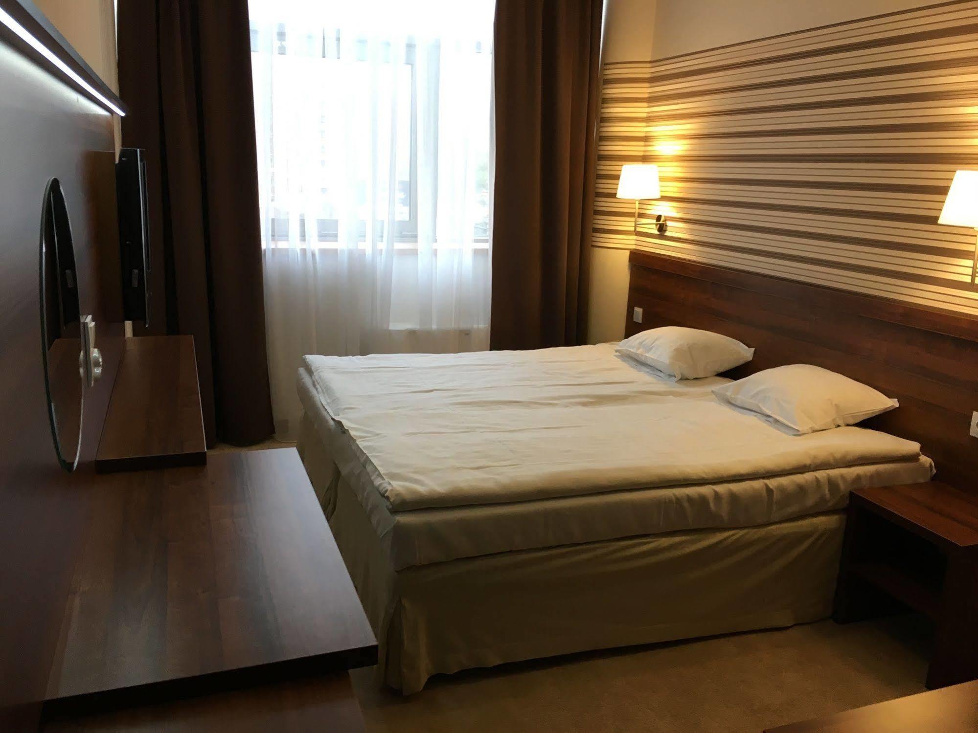 Hotel Aspel كراكوفيا المظهر الخارجي الصورة