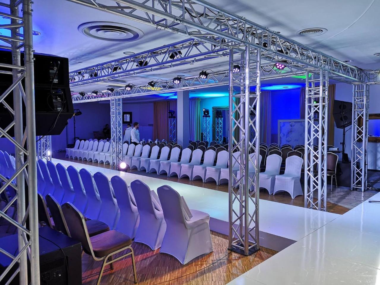 Hotel Aspel كراكوفيا المظهر الخارجي الصورة