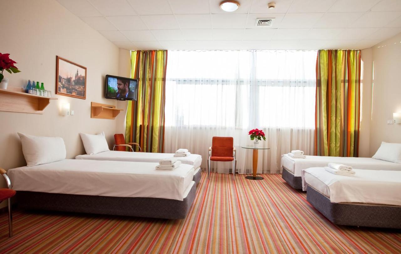Hotel Aspel كراكوفيا المظهر الخارجي الصورة