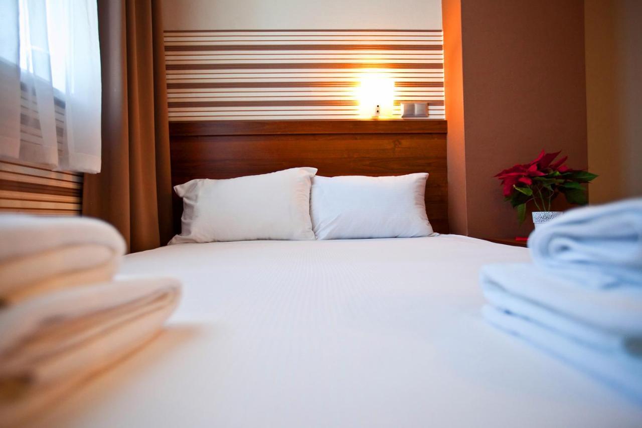 Hotel Aspel كراكوفيا المظهر الخارجي الصورة