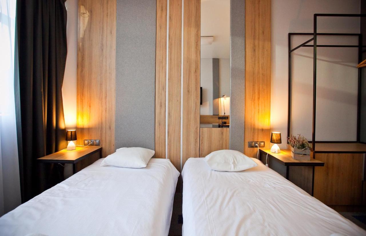 Hotel Aspel كراكوفيا المظهر الخارجي الصورة
